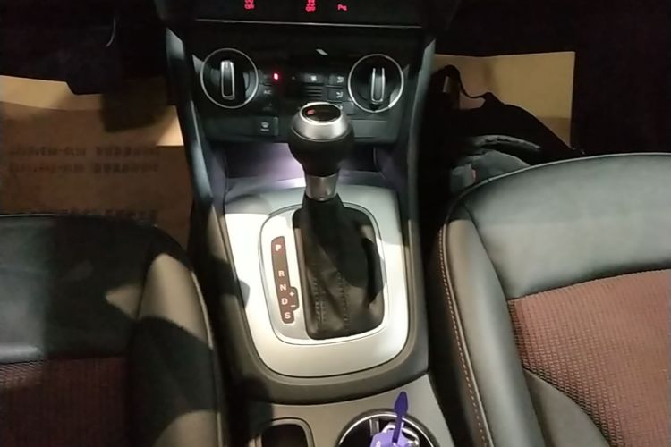 Audi Q3 2019 #14 Audi Q3 2019 car image #14