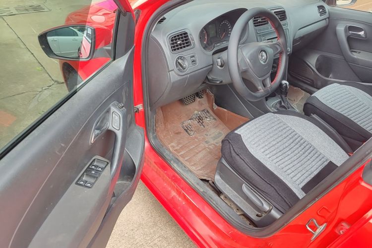 Volkswagen Polo 2016 #16 Volkswagen Polo 2016 car image #16