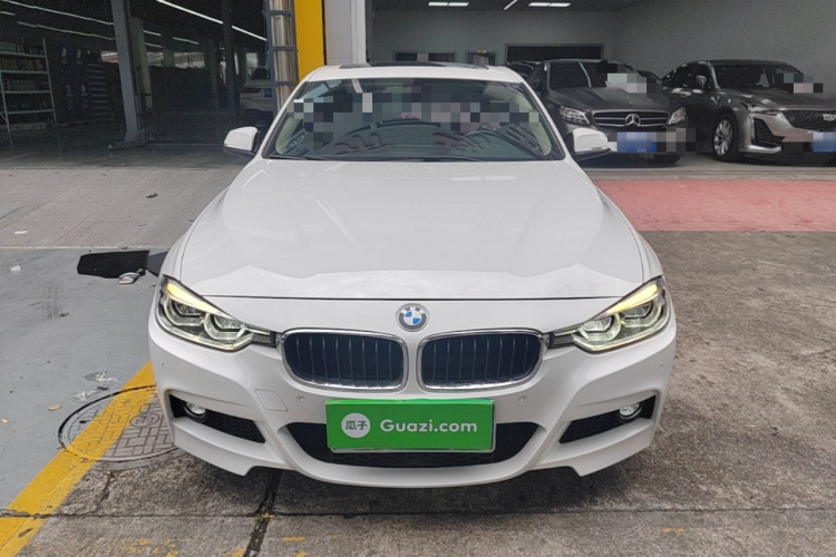 BMW 3 Series 2019 car image #3
