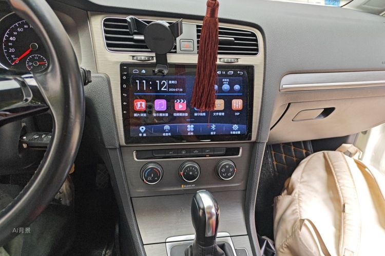 Volkswagen Golf 2016 car image #15