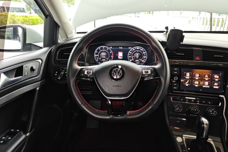 Volkswagen Golf 2019 #11 Volkswagen Golf 2019 car image #11