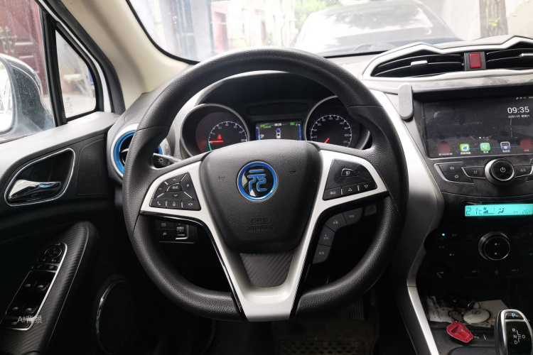 BYD Yuan New Energy 2019 изображение автомобиля #12
