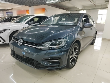 Volkswagen Golf 2020 car image 