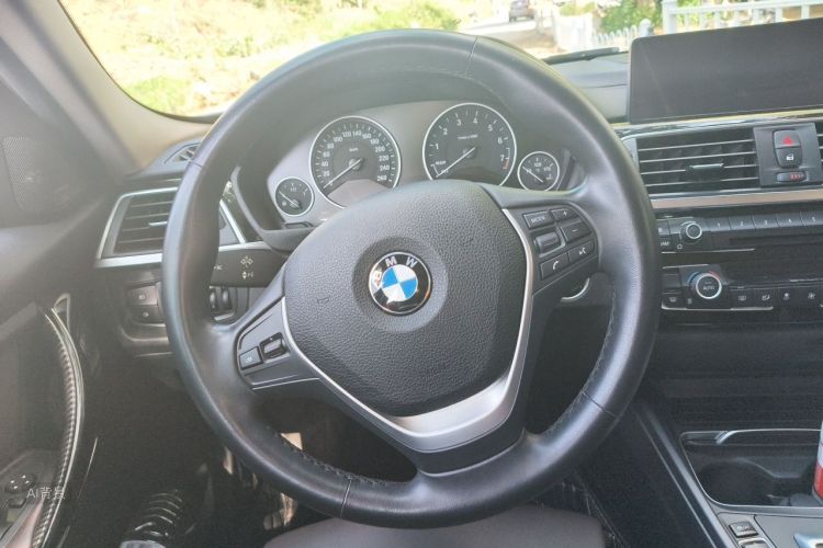 BMW 3 Series 2019 #12 BMW 3 Series 2019 car image #12