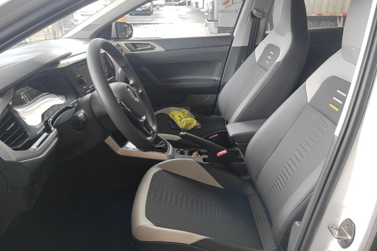 Volkswagen Polo 2019 #15 Volkswagen Polo 2019 car image #15