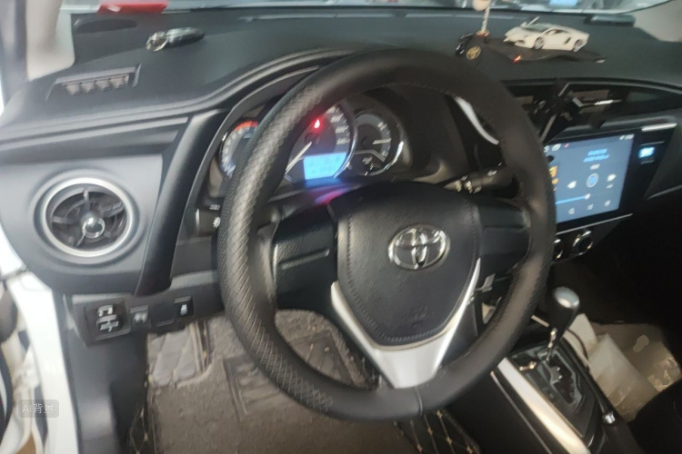 Toyota Corolla 2019 car image #12