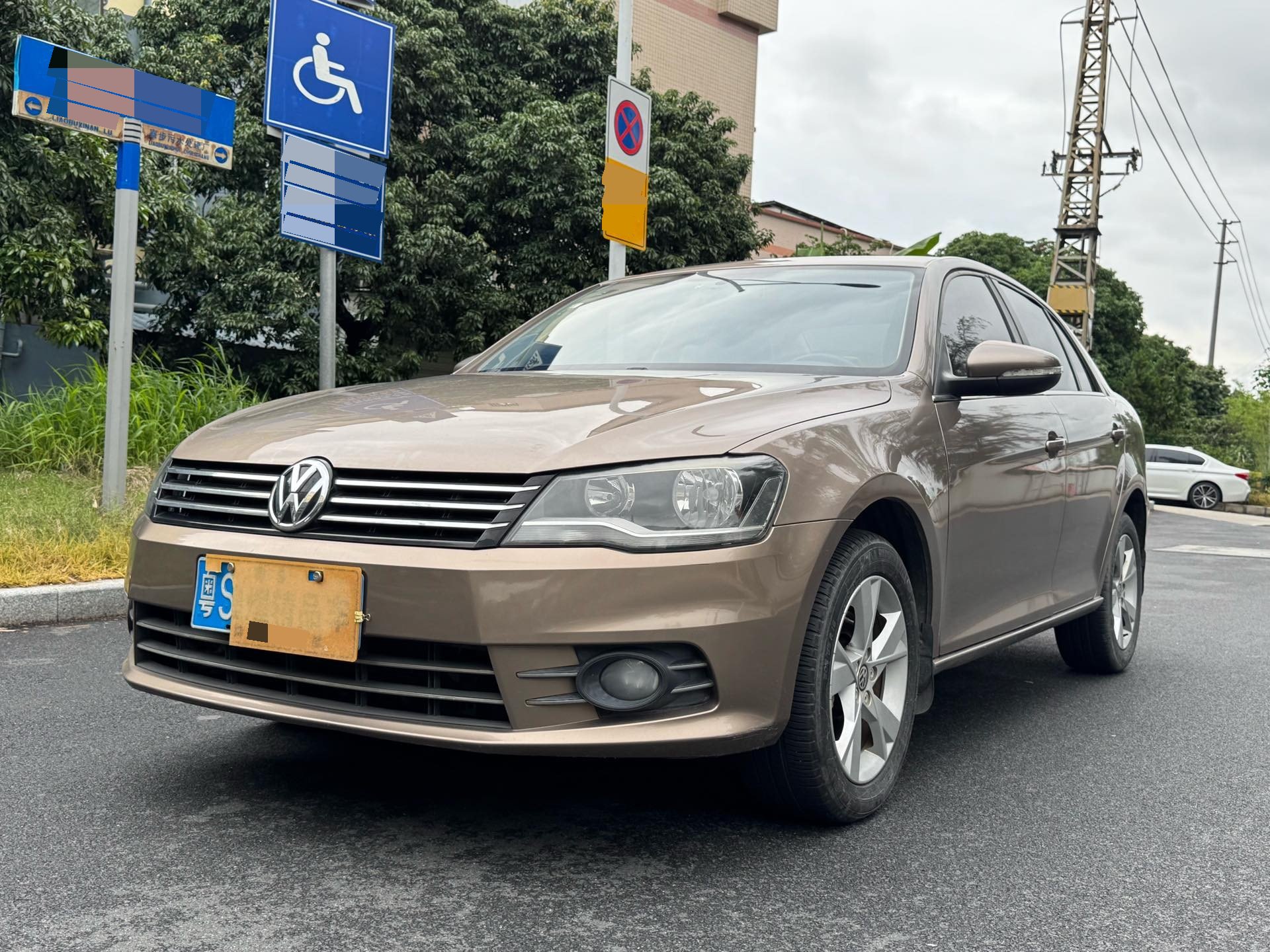 Volkswagen Bora 2014 Volkswagen Bora 2014 car image