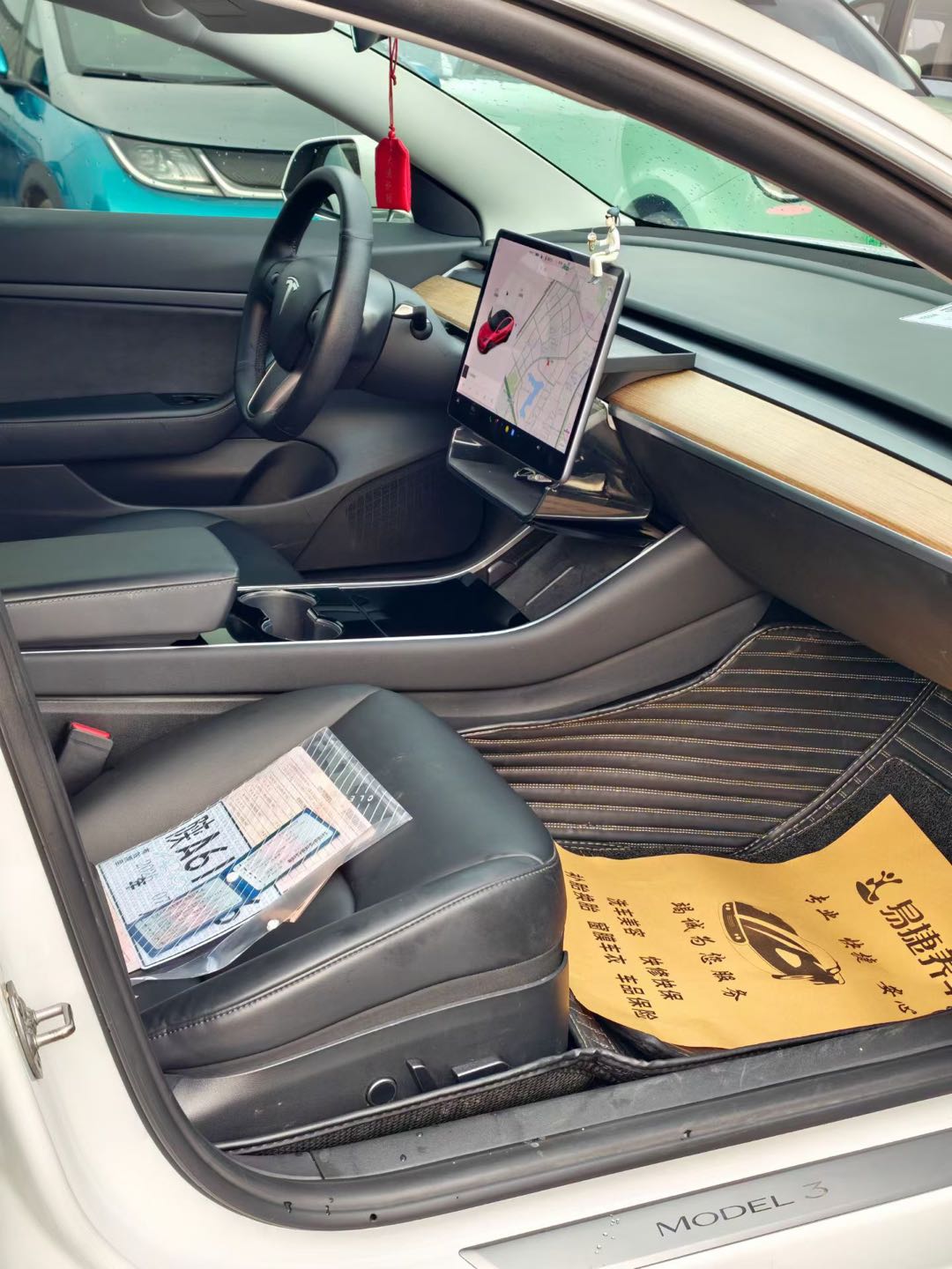 Tesla Model 3 2020 car image #8