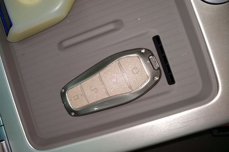 BYD Han 2025 car image #14
