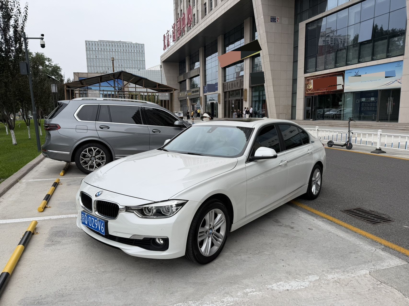 BMW 3 Series 2017 BMW 3 Series 2017 car image