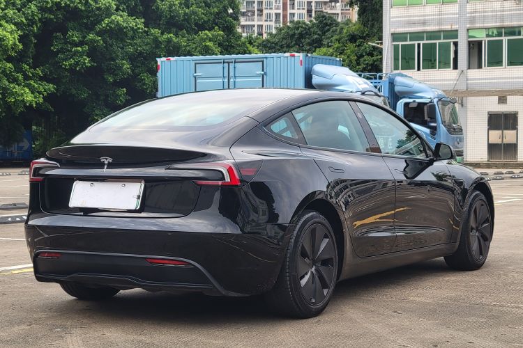 Tesla Model 3 2024 #5 Tesla Model 3 2024 car image #5