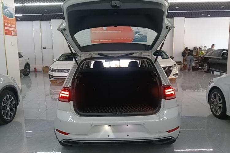 Volkswagen Golf 2018 #19 Volkswagen Golf 2018 car image #19