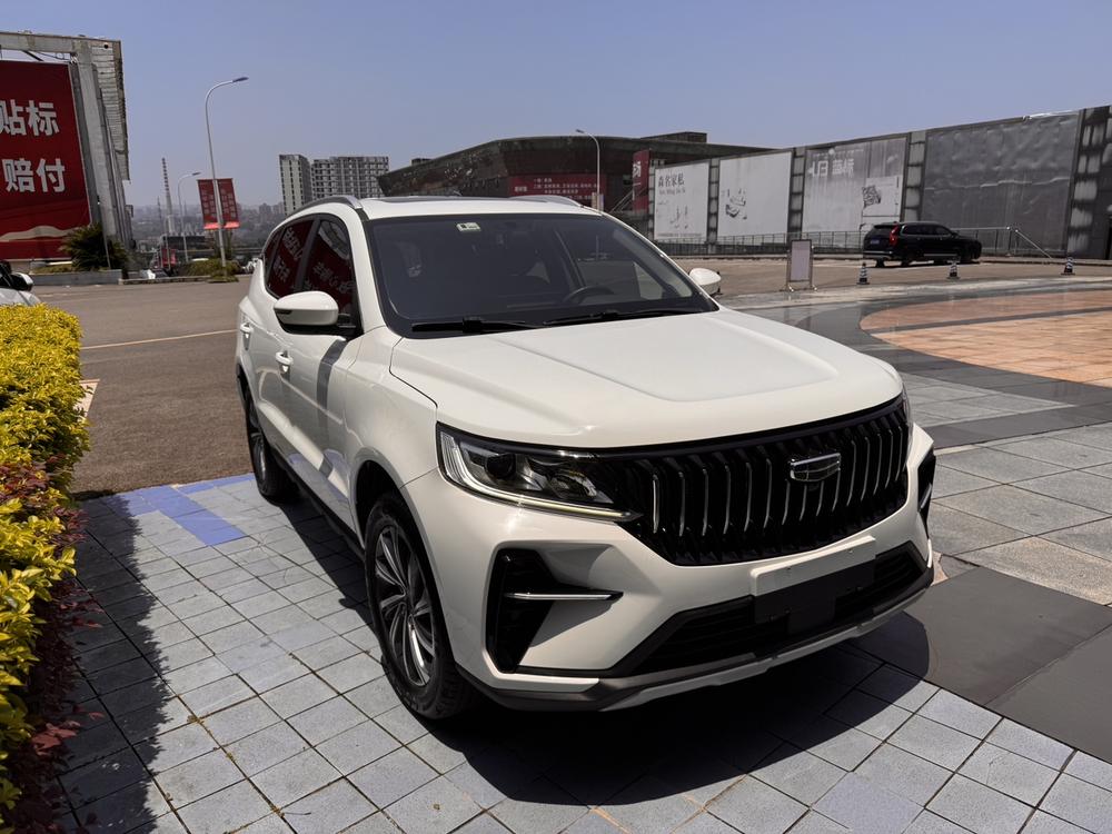 GEELY Vision X6 2023 car image #3
