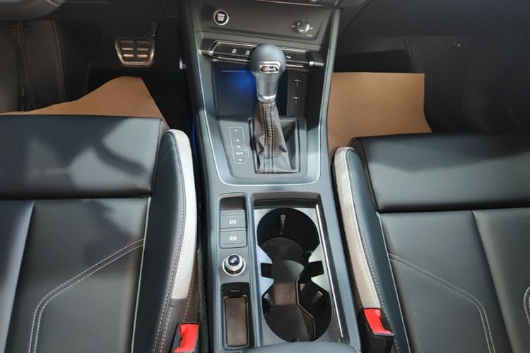 Audi Q3 2024 car image #14