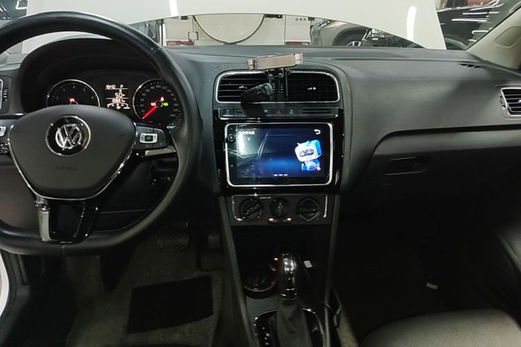 Volkswagen Polo 2018 #13 Volkswagen Polo 2018 car image #13