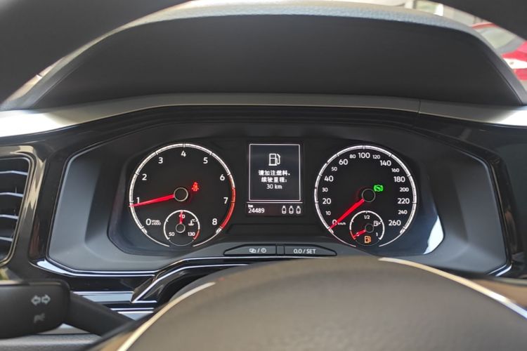 Volkswagen Polo 2021 car image #12