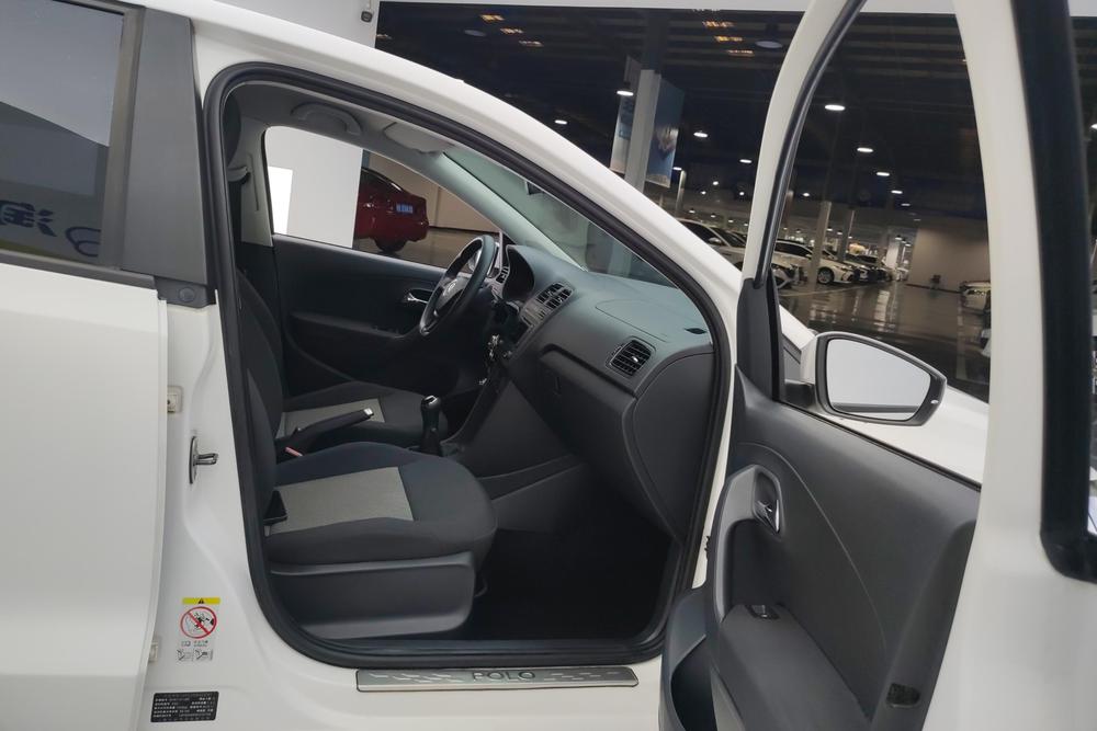 Volkswagen Polo 2016 #15 Volkswagen Polo 2016 car image #15