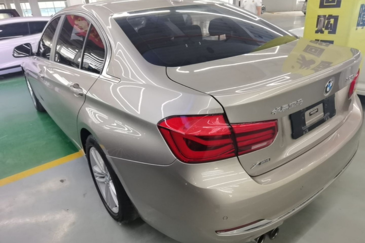 BMW 3 Series 2017 #7 BMW 3 Series 2017 car image #7
