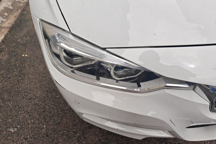 BMW 3 Series 2018 car image #8