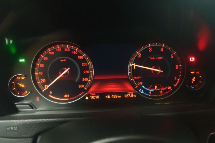 BMW 3 Series 2019 car image #13