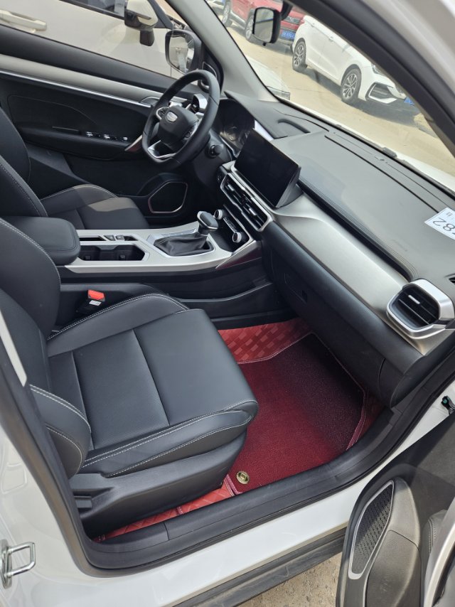 GEELY Coolray 2024 imagen de coche #5