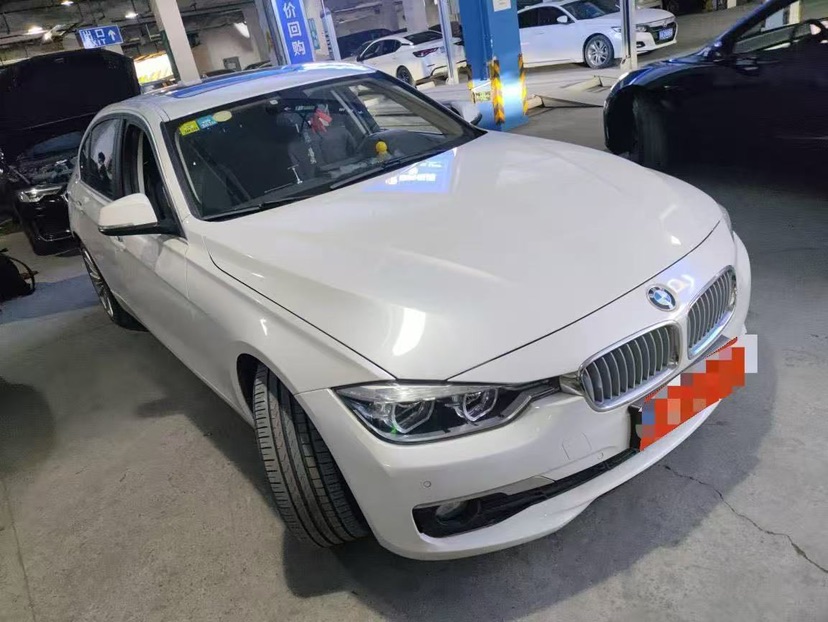 BMW 3 Series 2018 #3 BMW 3 Series 2018 car image #3
