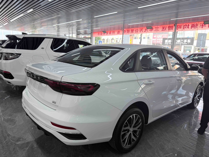 GEELY Emgrand 2025 #7 GEELY Emgrand 2025 car image #7