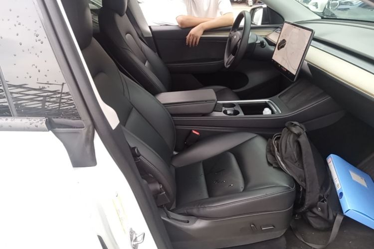 Tesla Model Y 2021 #24 Tesla Model Y 2021 car image #24