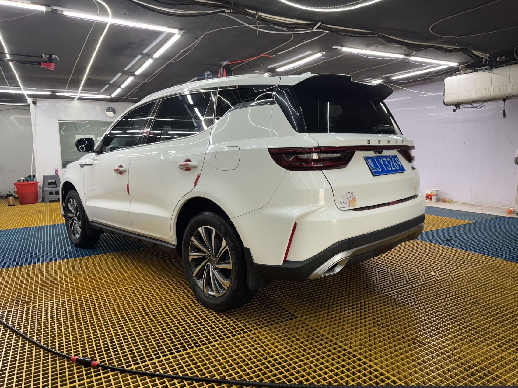 GEELY Vision X6 2022 car image #10