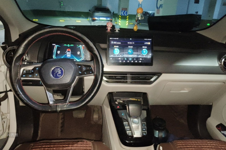 BYD Yuan Pro 2022 صورة سيارة #11