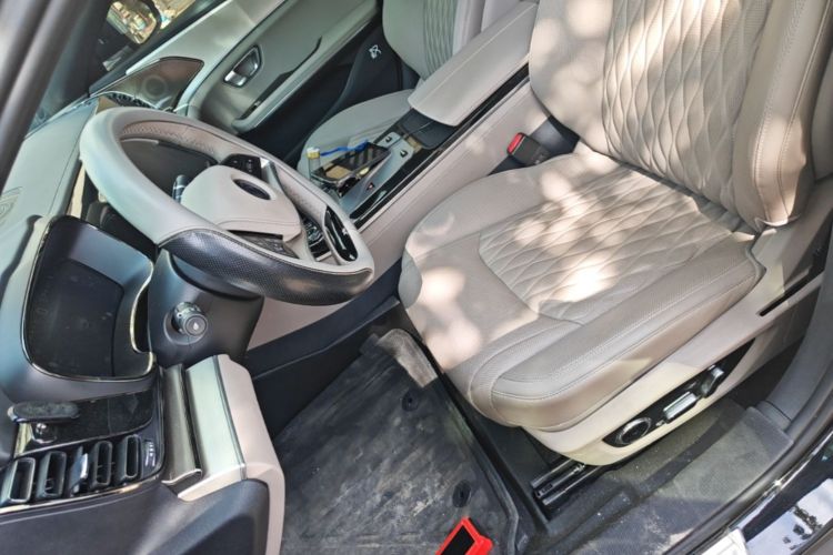 BYD Han 2024 car image #15
