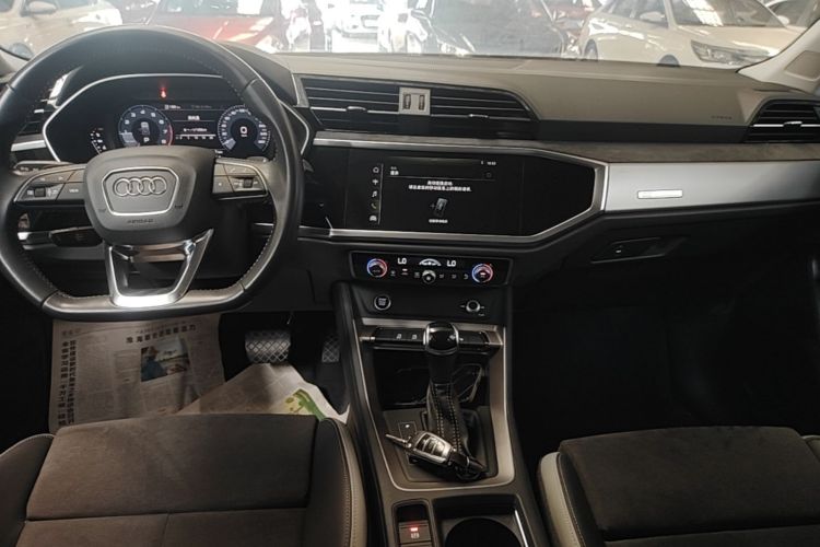 Audi Q3 2020 #14 Audi Q3 2020 car image #14