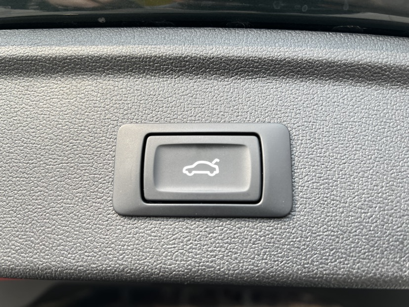 Audi A3 2023 car image #19