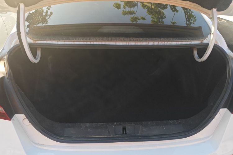 GEELY Emgrand 2022 immagine di auto #21