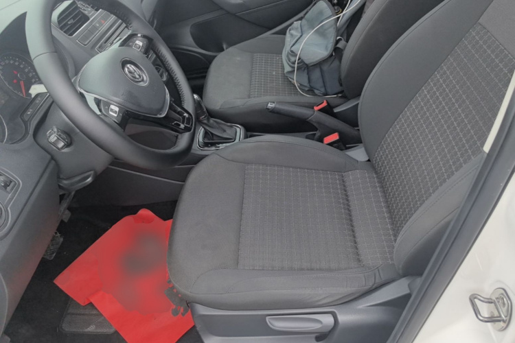 Volkswagen Polo 2016 #17 Volkswagen Polo 2016 car image #17