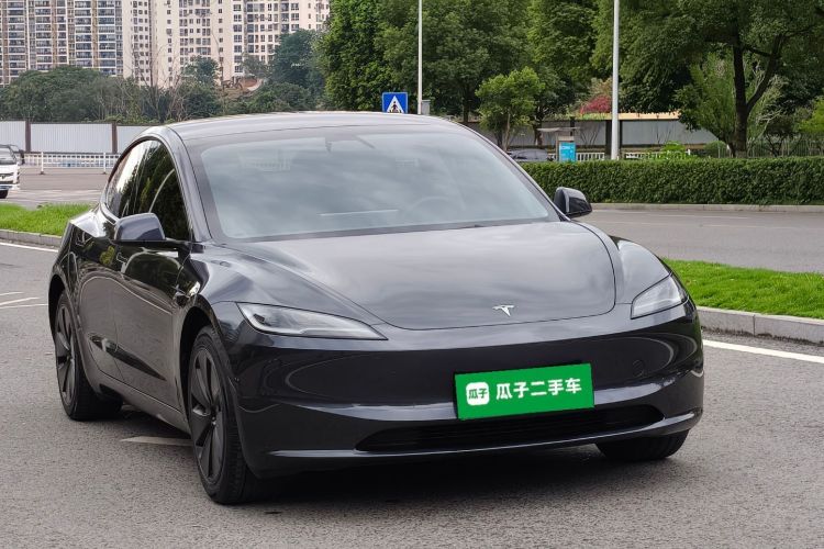 Tesla Model 3 2024 imagem de carro #4