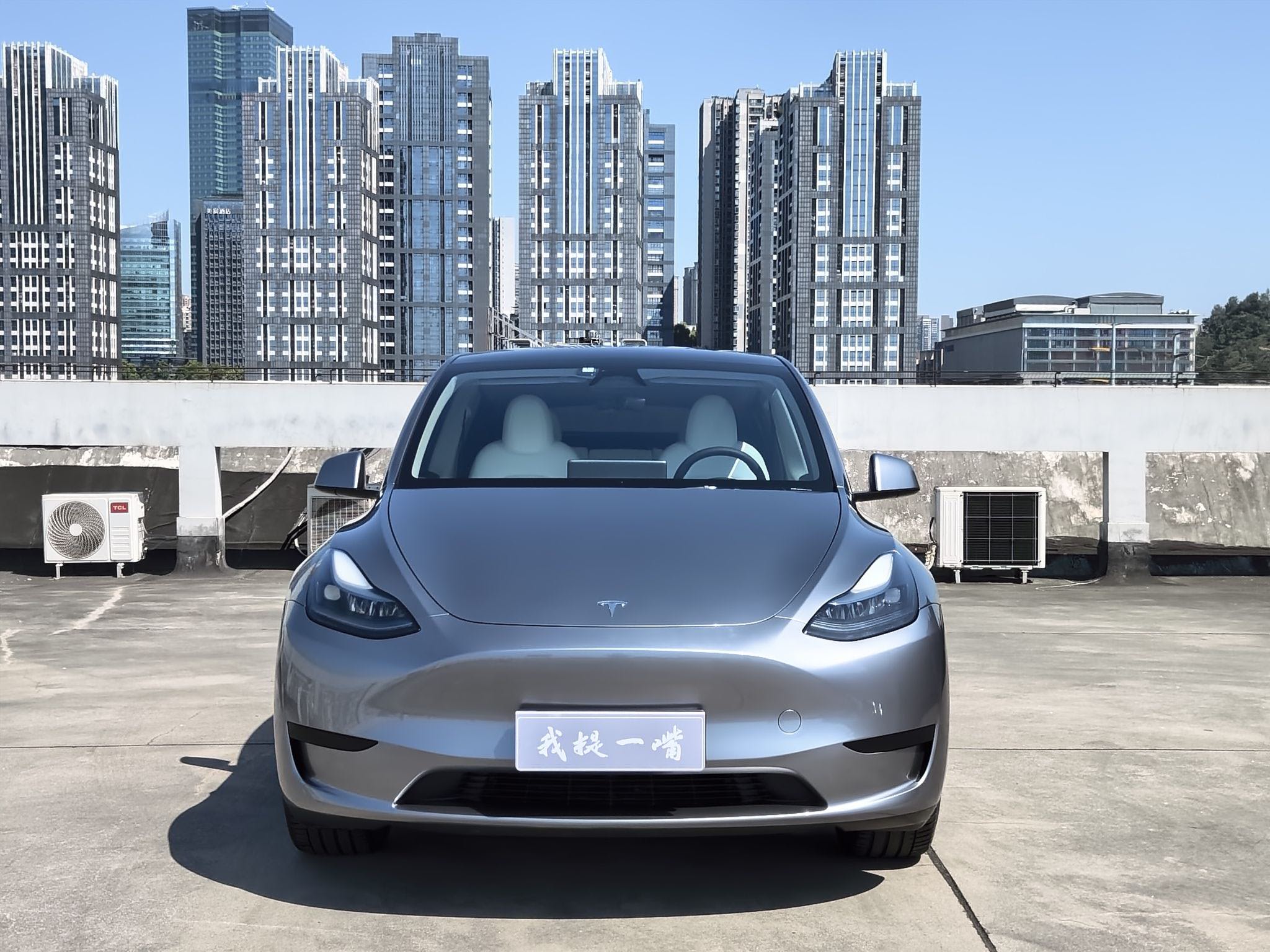 Tesla Model Y 2024 #3 Tesla Model Y 2024 car image #3