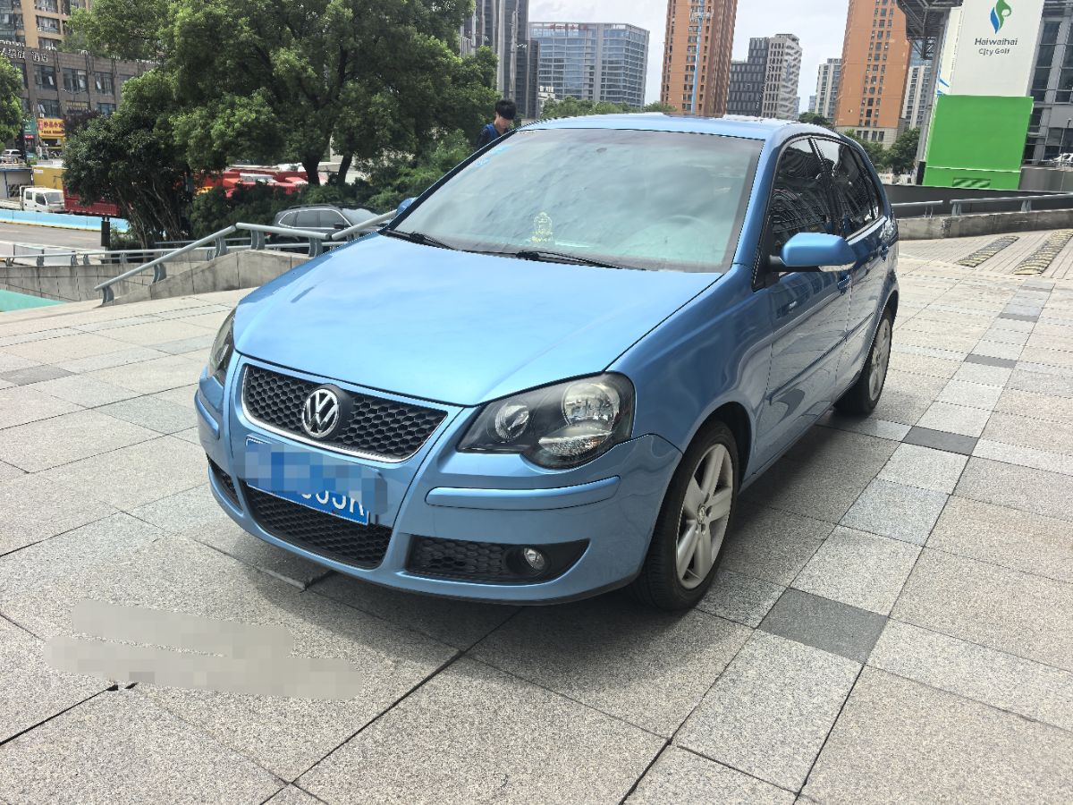 Volkswagen Polo 2009 car image 