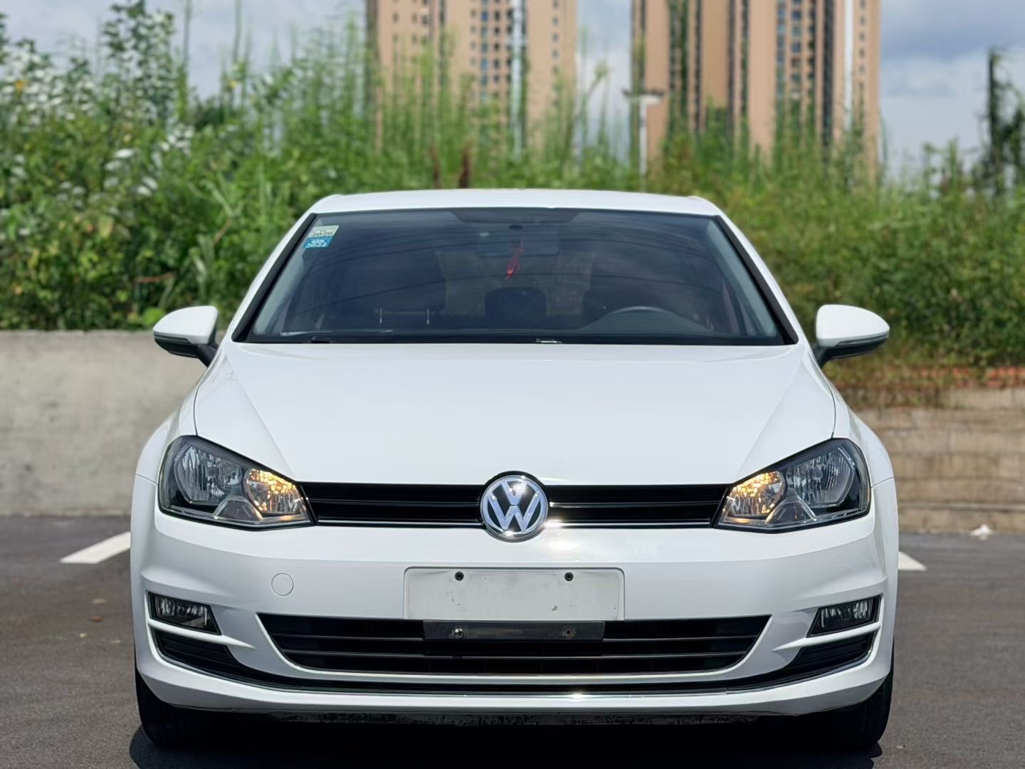Volkswagen Golf 2016 car image #2