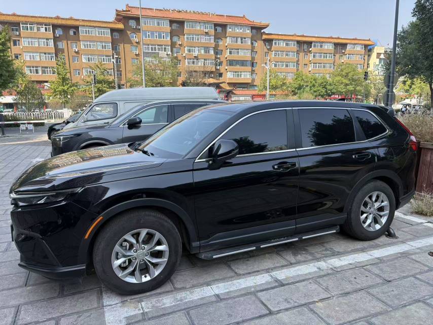 Honda CR-V 2024 car image #2