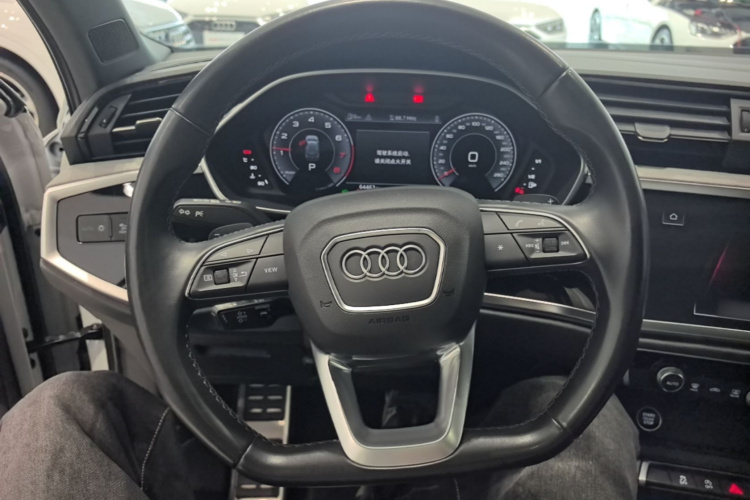 Audi Q3 2024 #11 Audi Q3 2024 car image #11