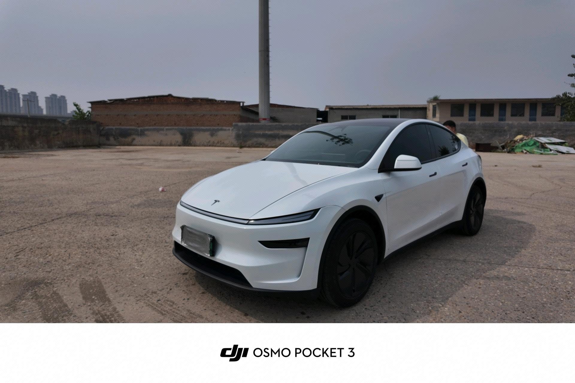 Tesla Model Y 2026 Tesla Model Y 2026 immagine di auto