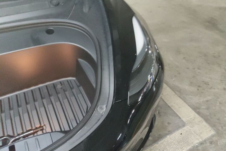 Tesla Model 3 2022 car image #25