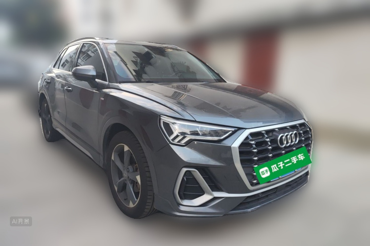 Audi Q3 2019 car image #4