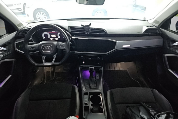 Audi Q3 2019 #10 Audi Q3 2019 car image #10