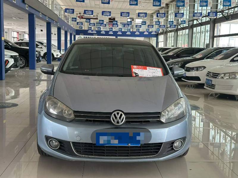 Volkswagen Golf 2011 car image #2