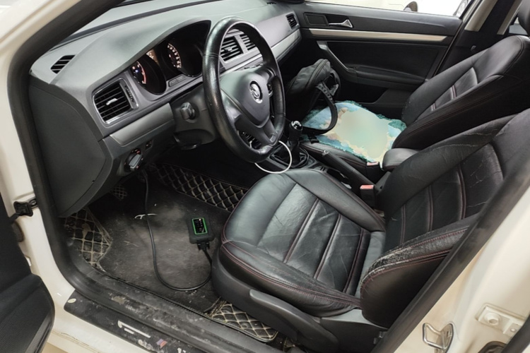 Volkswagen Lavida 2016 car image #16