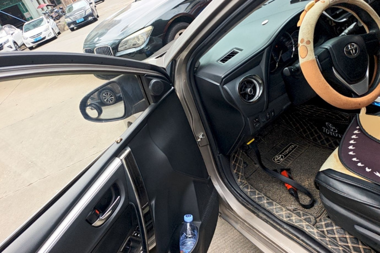 Toyota Corolla 2019 #16 Toyota Corolla 2019 car image #16