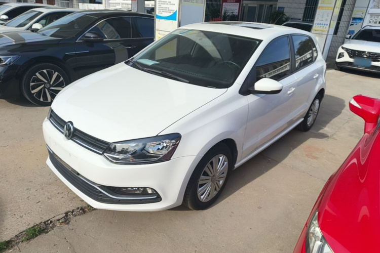Volkswagen Polo 2019 car image #2