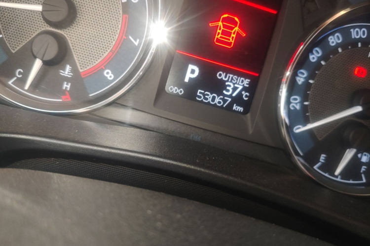 Toyota Corolla 2015 car image #8